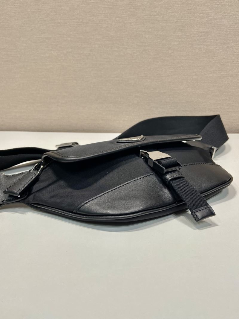 Pra*a waist chest packs